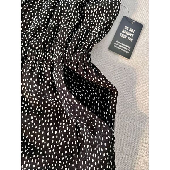 NWT Express Black & White Polka Dot Romper Size Medium -See Detail - Picture 8 of 12